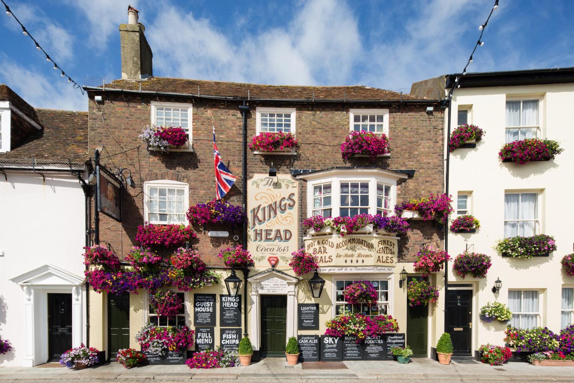 לינה וארוחת בוקר דיל The Kings Head מראה חיצוני תמונה